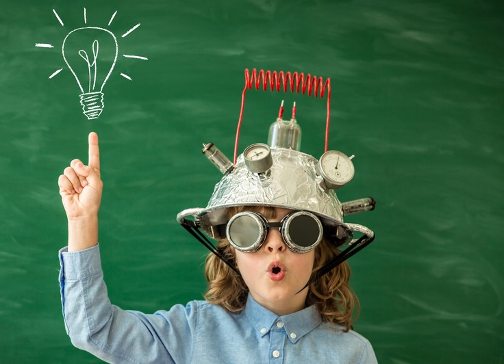 閃いた様子の少年